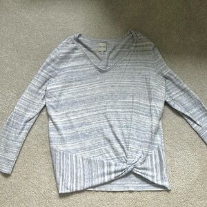 Nice and Zoe women’s twist ribbed trim space dye pullover top, blue mix. Size M